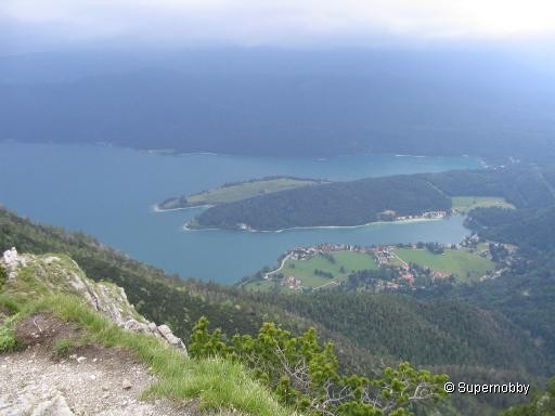 view down to lake Walchensee - back to browser