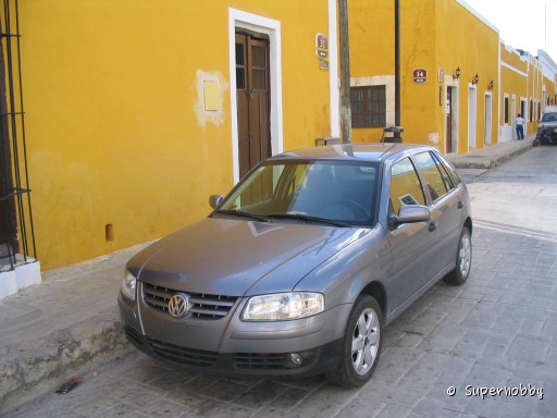 unser Auto in der gelben Stadt Izamal - zurÃŒck zur Ãbersicht